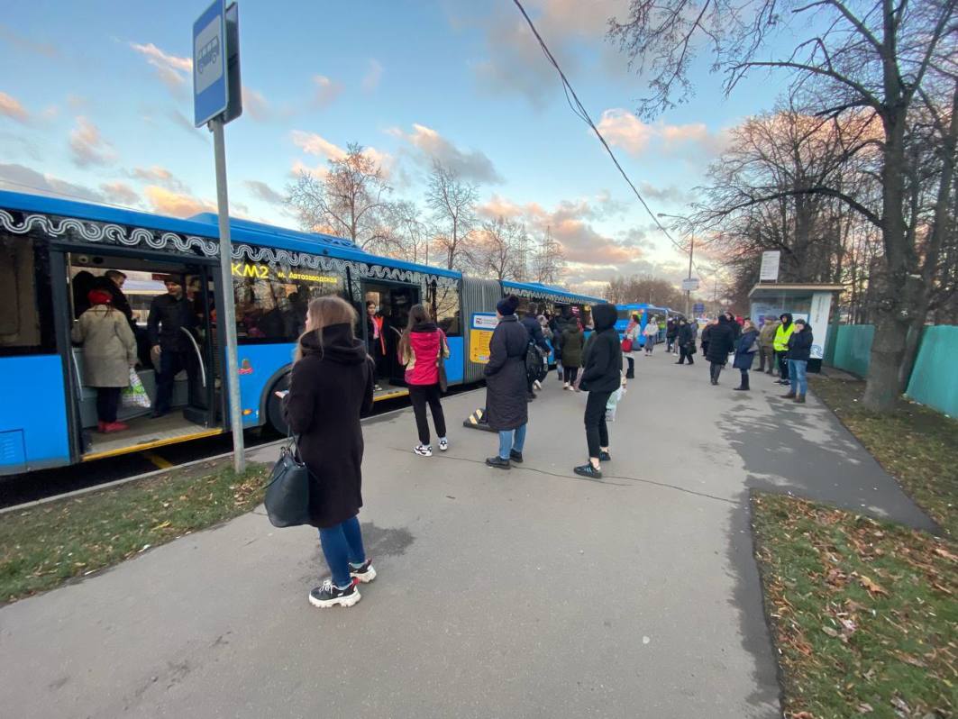 Сегодня первое рабочее утро ограничений на участке Замоскворецкой линии  между станциями «Автозаводская» и «Орехово» - Единый Транспортный Портал